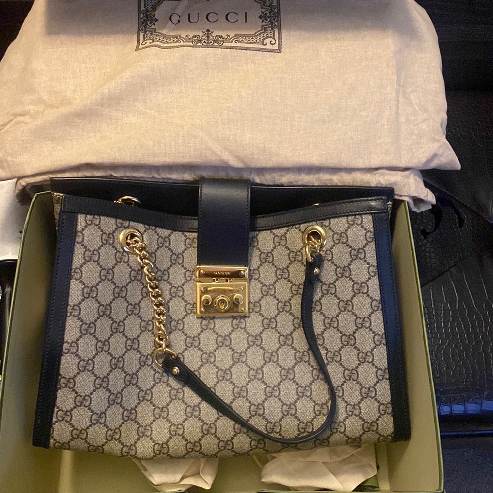 Gucci Padlock mm shoulder bag